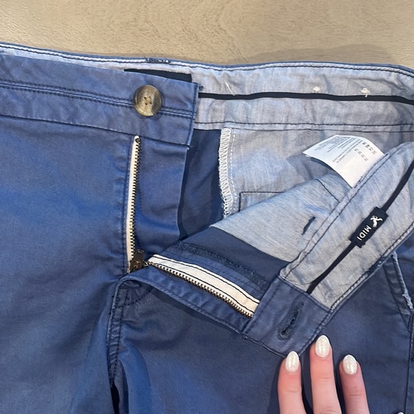 American Eagle Stretch Midi Short - Picture 3 of 8